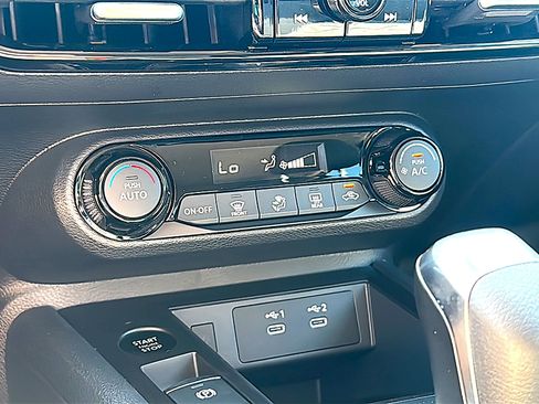 New 2026 Nissan Kicks SV w/ Charging Package image 23