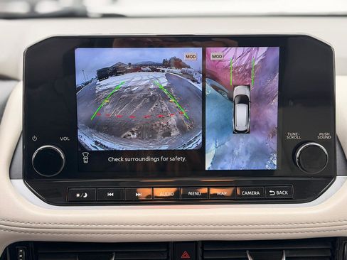 Used 2022 Nissan Rogue SL w/ SL Premium Package image 21