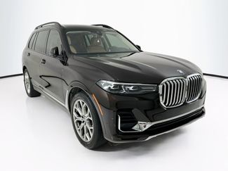 Used 2022 BMW X7 xDrive40i w/ Premium Package AWD/4WD video 1