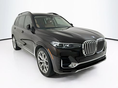 Used 2022 BMW X7 xDrive40i w/ Premium Package AWD/4WD image 1