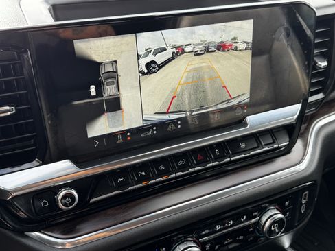 Used 2024 GMC Sierra 1500 SLT RWD image 19