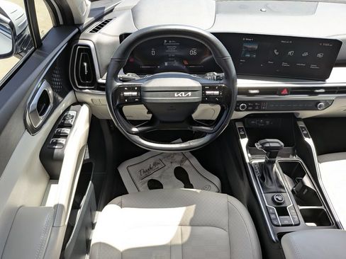 Certified 2026 Kia Sorento S FWD image 15