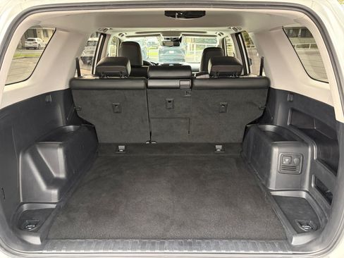 Used 2021 Toyota 4Runner Venture w/ Moonroof Package AWD/4WD image 27