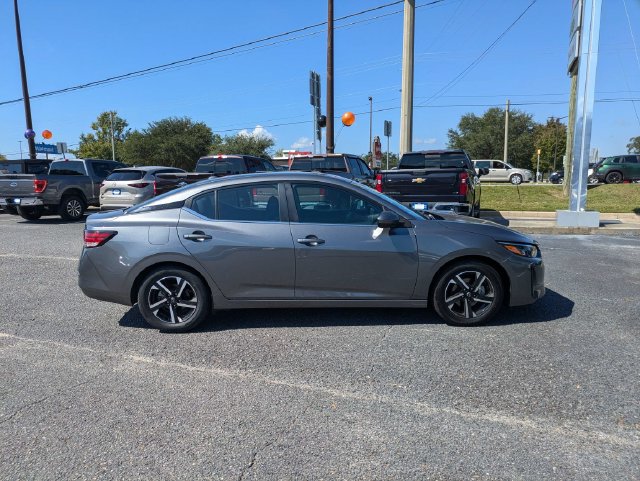 Used 2025 Nissan Sentra SV FWD image 4