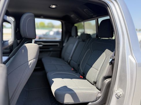 Used 2025 RAM 1500 Big Horn AWD/4WD image 30