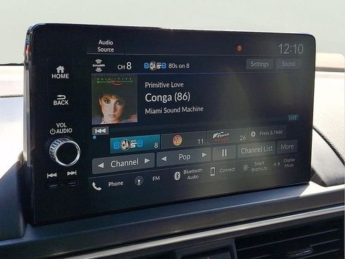 Used 2025 Honda Pilot EX-L image 11
