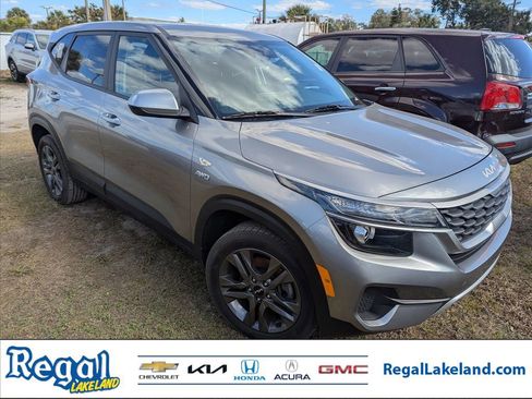 Used 2023 Kia Seltos LX image 1