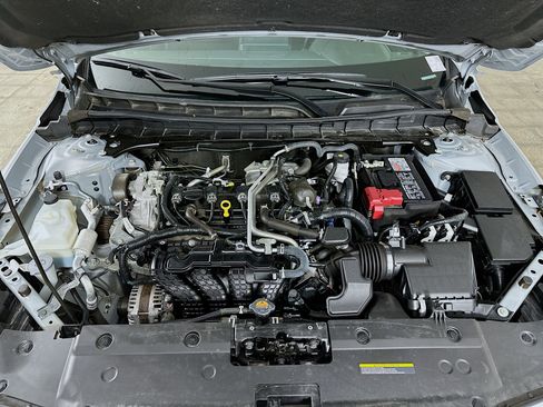 Used 2024 Nissan Altima 2.5 SV image 31