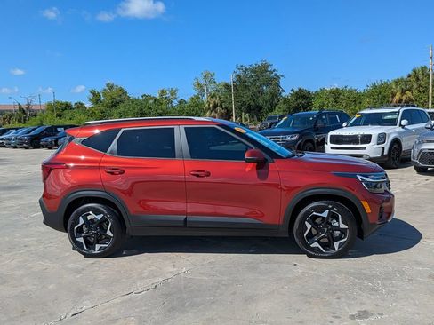 Certified 2026 Kia Seltos S FWD image 9