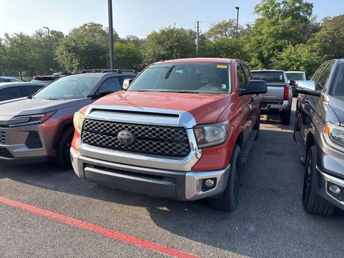 Used 2018 Toyota Tundra SR5 w/ SR5 Upgrade Package AWD/4WD image 1
