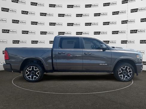 Used 2025 RAM 1500 Laramie w/ Sport Appearance Package AWD/4WD image 7