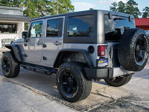 Used 2014 Jeep Wrangler Unlimited Sahara w/ Max Tow Package image 4
