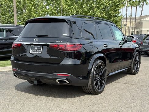 New 2026 Mercedes-Benz GLS 450 4MATIC image 9