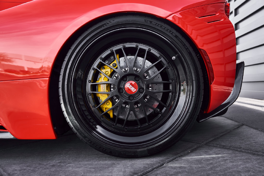 Used 2022 Ferrari SF90 Spider AWD/4WD image 23