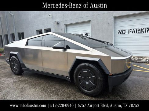 Used 2025 Tesla Cybertruck AWD Crew Cab image 1