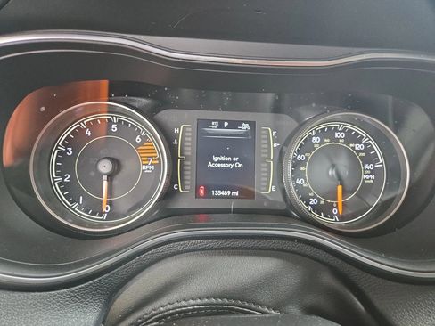 Used 2020 Jeep Cherokee Latitude Plus FWD image 25