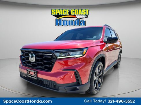 Certified 2025 Honda Pilot Black Edition image 10