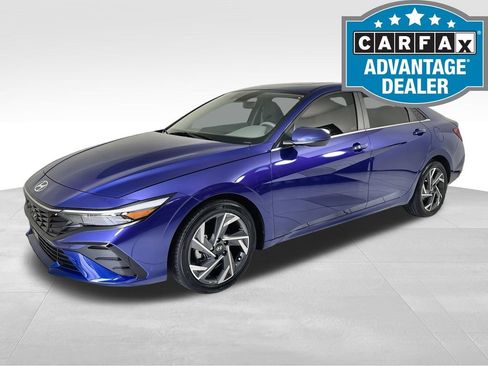 Certified 2025 Hyundai Elantra SEL w/ Cargo Package FWD image 1