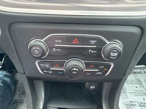 Used 2021 Dodge Charger SXT w/ Leather Interior Group image 19