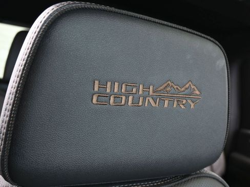 Used 2024 Chevrolet Silverado 2500 High Country w/ Midnight Edition AWD/4WD image 49