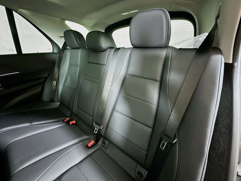 New 2026 Mercedes-Benz GLE 450 4MATIC image 26
