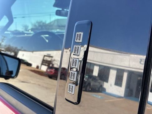 Used 2023 Ford F150 Lariat w/ Equipment Group 502A High image 5