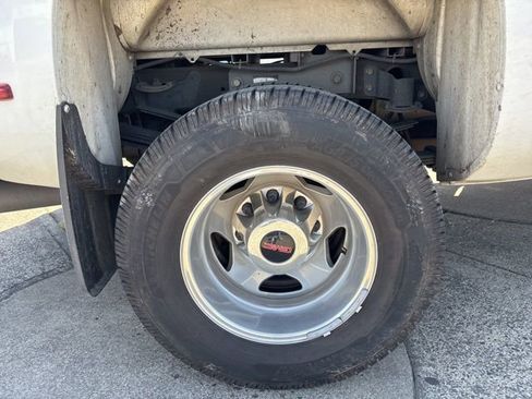 Used 2016 GMC Sierra 3500 Denali w/ Duramax Plus Package image 14