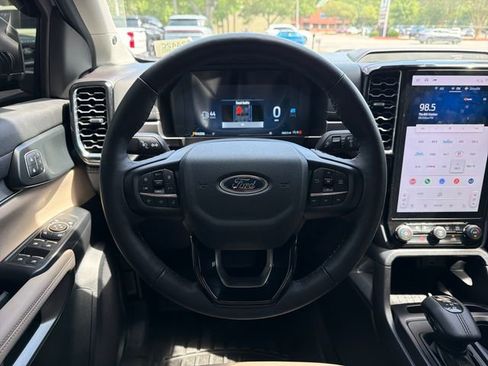 Used 2024 Ford Ranger Lariat w/ FX4 Off-Road Package AWD/4WD image 17