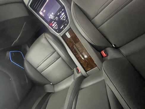 Certified 2023 Porsche Panamera image 17