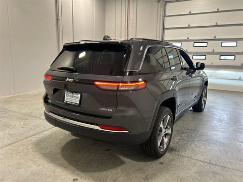 New 2025 Jeep Grand Cherokee Limited image 6