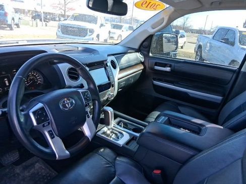 Used 2019 Toyota Tundra Limited w/ Limited Premium Package image 15