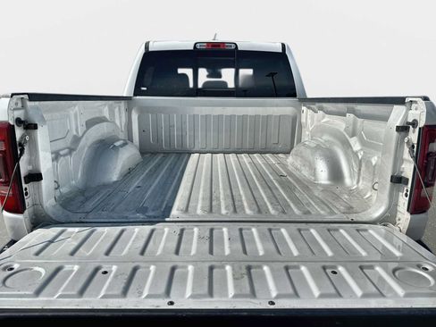 Used 2020 RAM 1500 Laramie AWD/4WD image 18