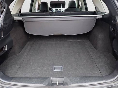 Used 2018 Subaru Outback 2.5i Limited AWD/4WD image 8