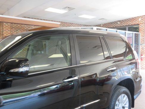Used 2015 Lexus GX 460 w/ Premium Package image 80