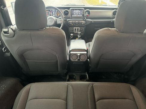 Used 2019 Jeep Wrangler Sport image 39