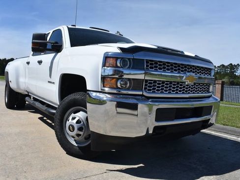 Used 2019 Chevrolet Silverado 3500 W/T w/ WT Convenience Package image 5