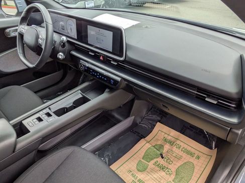 Used 2024 Hyundai Ioniq 6 SE image 30