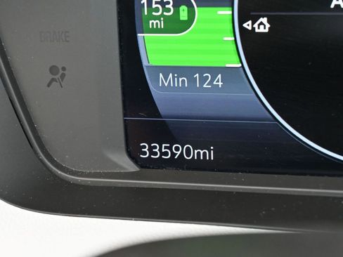 Used 2023 Chevrolet Bolt EUV Premier image 38