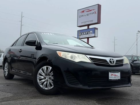 Used 2013 Toyota Camry FWD image 1
