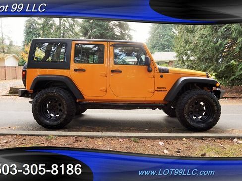Used 2012 Jeep Wrangler Unlimited Sport AWD/4WD image 8