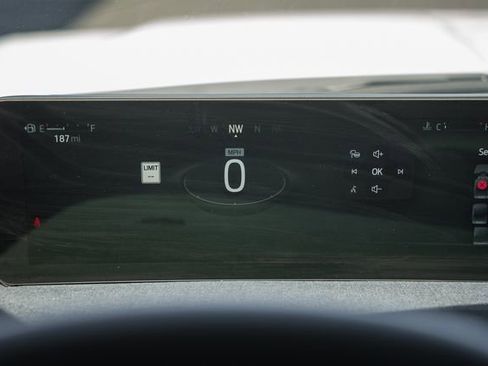 Used 2025 Ford Expedition Active RWD image 56