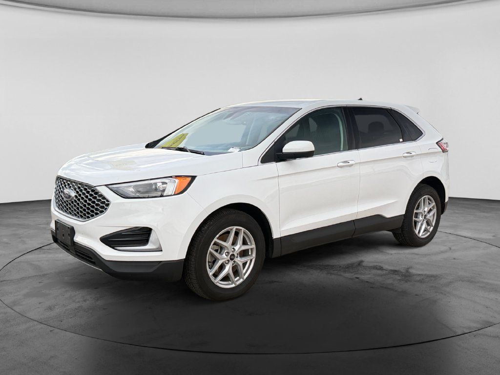 Used 2024 Ford Edge SEL AWD/4WD image 4