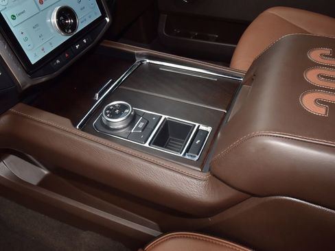 Used 2024 Ford Expedition Max King Ranch RWD image 31