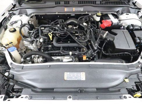 Used 2020 Ford Fusion SE FWD image 20