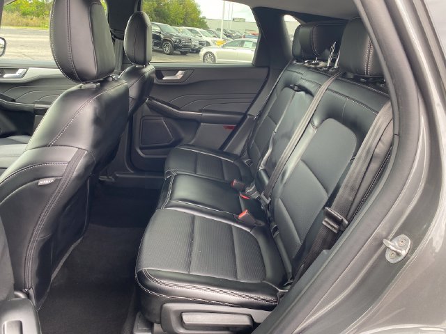 Used 2025 Ford Escape Platinum AWD/4WD image 19