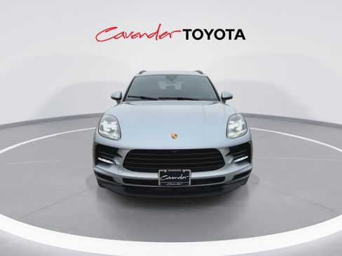 Used 2021 Porsche Macan Premium Plus w/ Premium Package Plus image 3