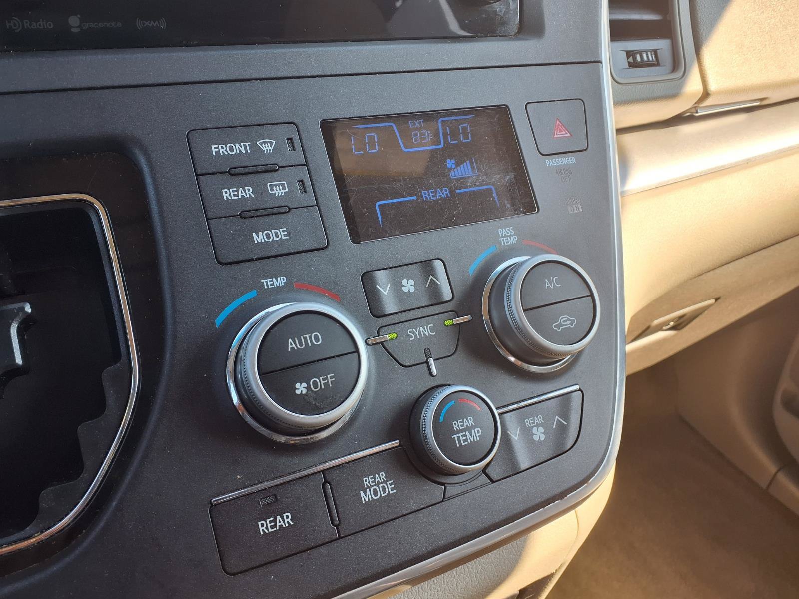 Used 2016 Toyota Sienna LE FWD image 7