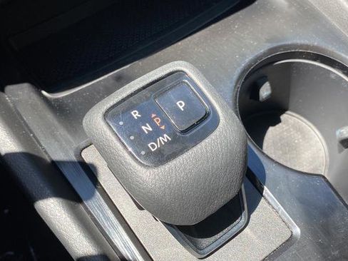 Used 2023 Nissan Rogue SV w/ SV Premium Package AWD/4WD image 19