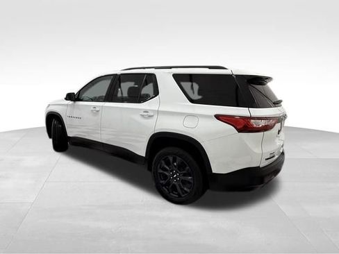 Used 2021 Chevrolet Traverse RS image 2