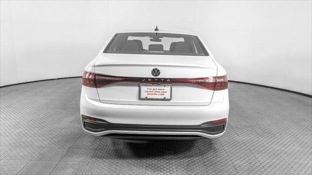 Used 2025 Volkswagen Jetta Sport FWD image 6